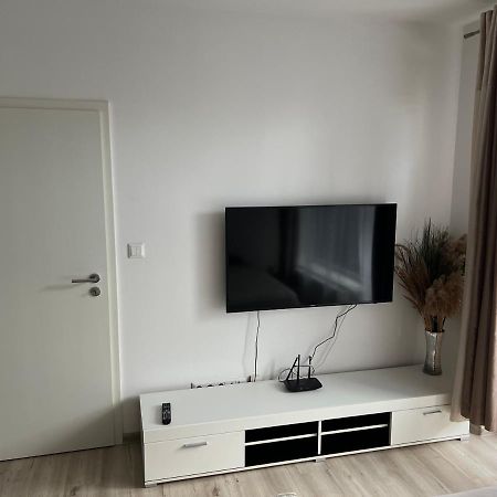 Beautiful 2 Bedroom Apartment Prostějov Buitenkant foto